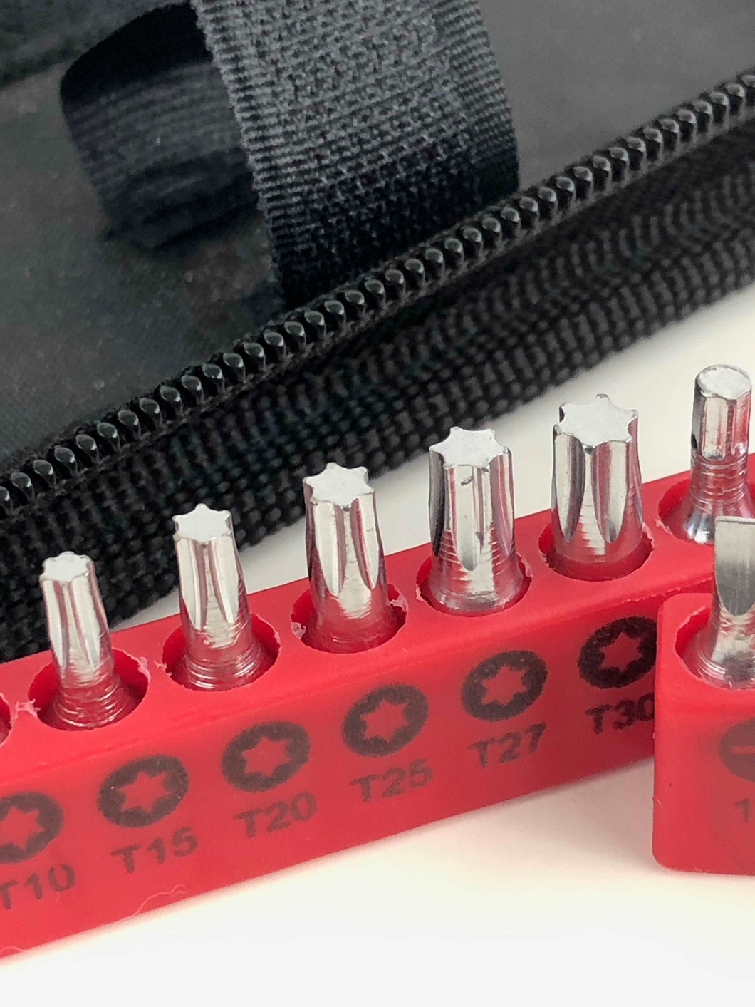 56 Piece Metric Auto Tool Set In Zipper Case 